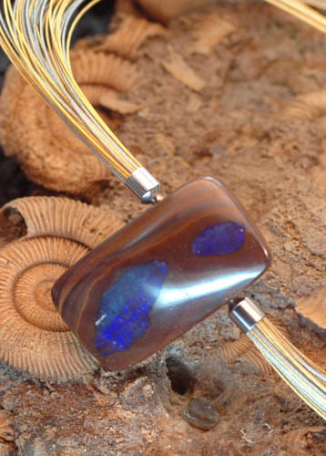 Opal-Matrix Anhänger mit Wechselschließe
