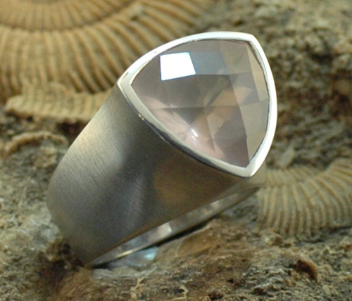 Rosenquarz Ring  925 Silber in der Ringweite 55