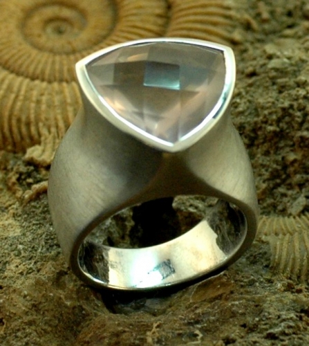 Rosenquarz Ring  925 Silber in der Ringweite 55