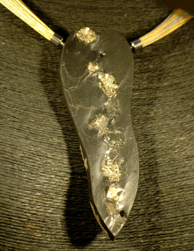 Schiefer Anhänger mit Wechselschließe
