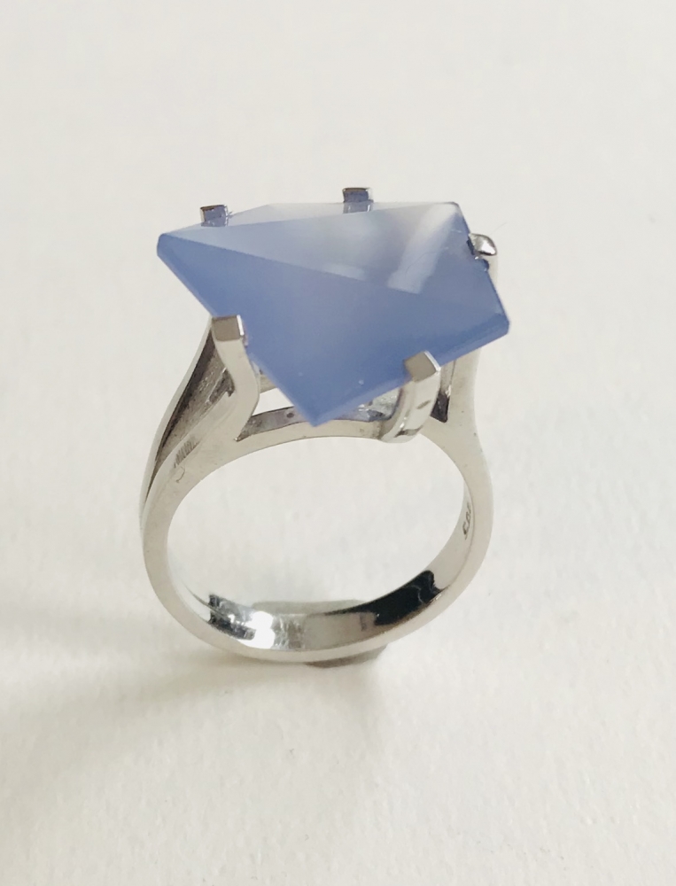 Chalcedon Damen Ring 585 WG