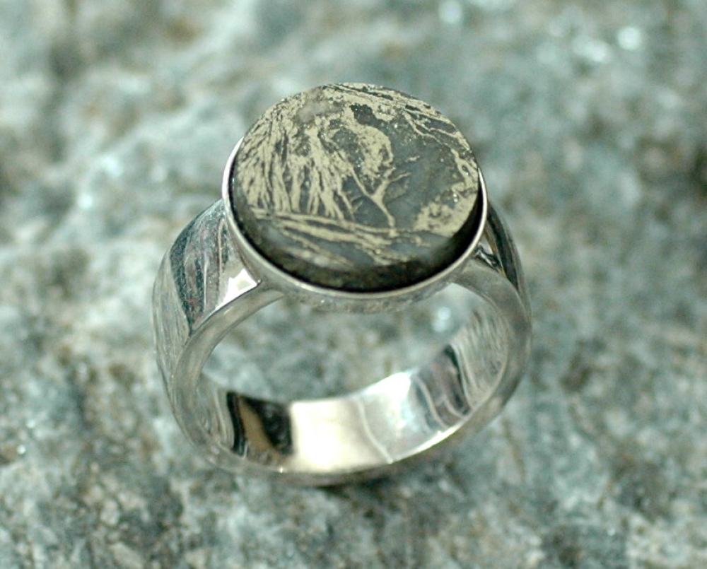 Silberring mit Federpyrit