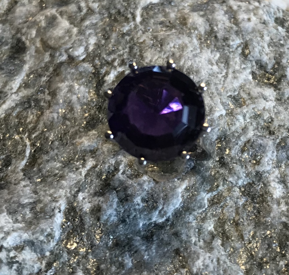 Antiker Amethyst Ring 585 WG 14 mm rund