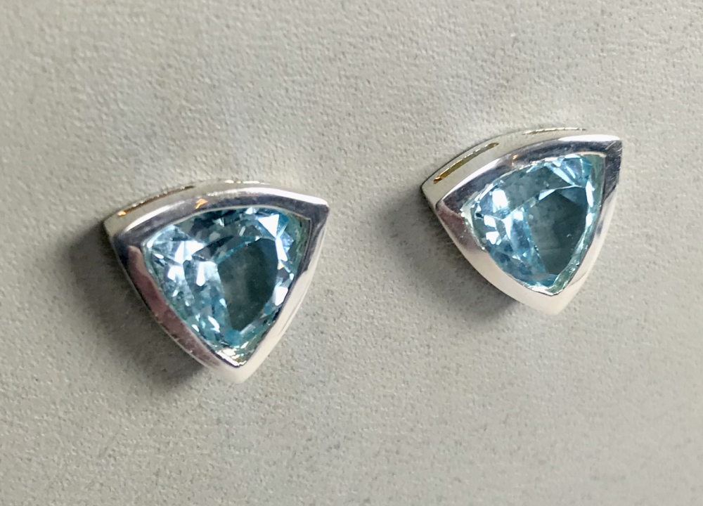 Edel-Topas Ohrstecker Silber
